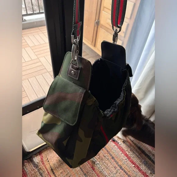 Camouflage Pet Carrier Bag - Picture 4 of 6
